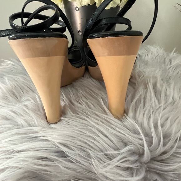 Colin Stuart Heels - Picture 7 of 9